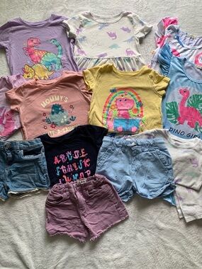Spring Girls Dino Graphic Tshirts & Shorts Set PRICE DROP —SHIPS TOMORROW